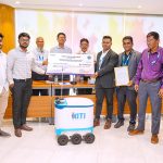 ‘কিটি’ এটি একটি স্বয়ংক্রিয় খাদ্য সরবরাহ রোবট