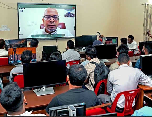 আমরা এই প্রশিক্ষণকে সময়োপযোগী করতে চাই