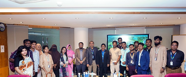 বিশ্ববিদ্যালয় এবং শিক্ষার্থীদের মধ্যে মিথস্ক্রিয়া বৃদ্ধি