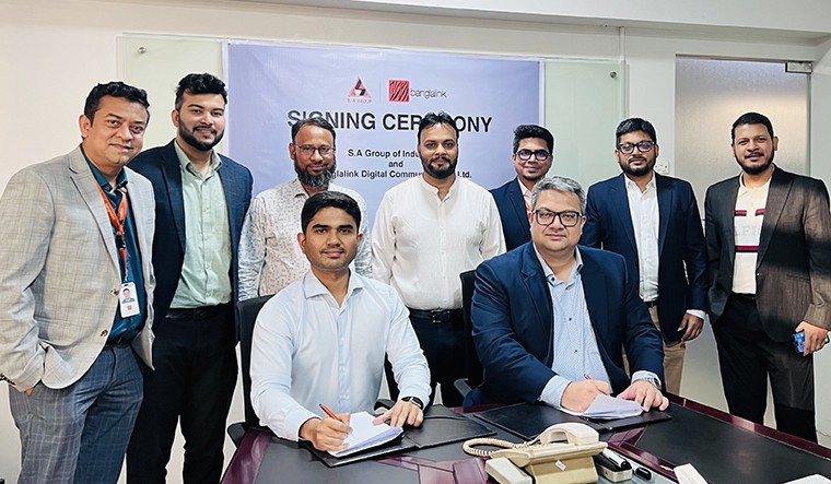 ভেহিকেল ট্র্যাকিং সিস্টেম সহ একাধিক ব্যবসায়িক সমাধান দেবে বাংলালিংক