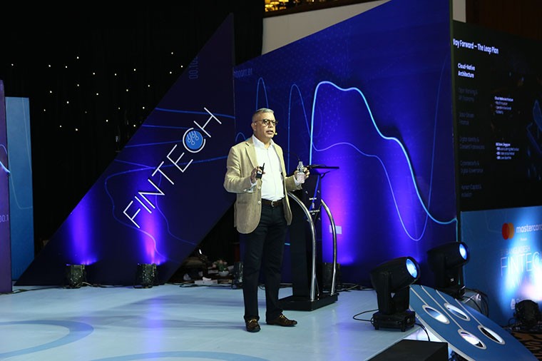 আলোচনায় প্রাধান্য পায় ফিনটেক নীতি, প্রযুক্তির নতুন সম্ভাবনা, বাজার চাহিদা, নিরাপত্তা, প্রতিষ্ঠানের সক্ষমতা ও আর্থিক অন্তর্ভুক্তির মতো বিষয়সমূহ