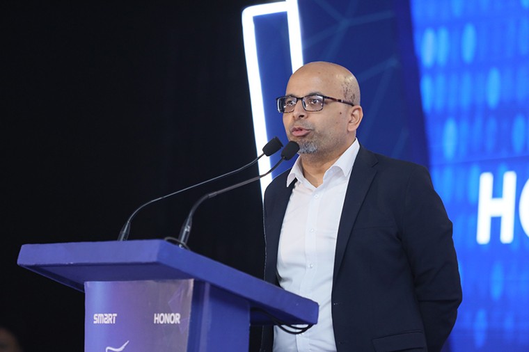 অবৈধ মোবাইল ফোন আমদানি মোকাবিলায় এনইআইআর এর কাজ শুরু করছি