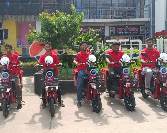 মাঠপর্যায়ে ব্যবহারের জন্য পরিবেশ-বান্ধব ‘রবি সুপার বাইক’ চালু করেছে