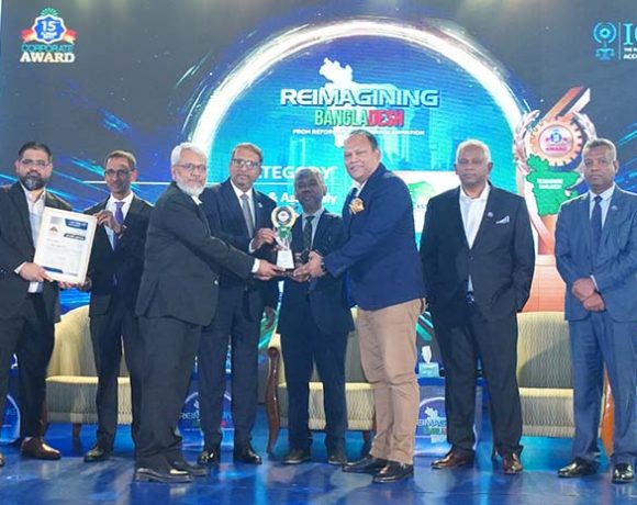 আইটি ও টেলিযোগাযোগ ক্যাটাগরিতে সিলভার অ্যাওয়ার্ড অর্জন করেছে রবি