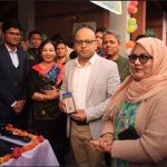 টিকিট কাটতে লাইনে দাঁড়ানোর ভোগান্তি কমবে