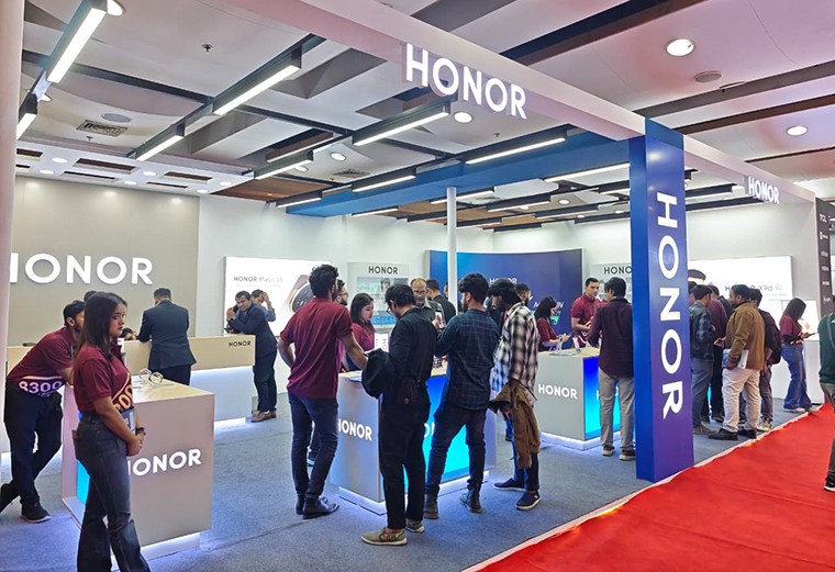 ফ্ল্যাগশিপ স্মার্টফোন ‘ম্যাজিক৮ প্রো’