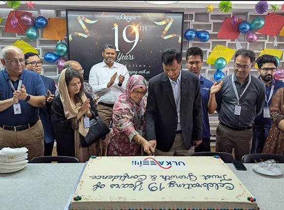 ‘ডিপ-টেক’ অর্থনীতির দেশে রূপান্তর করা