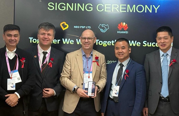 ক্যাশলেস অর্থ পরিশোধ ও ট্রান্সফার করার সুবিধা দেবে