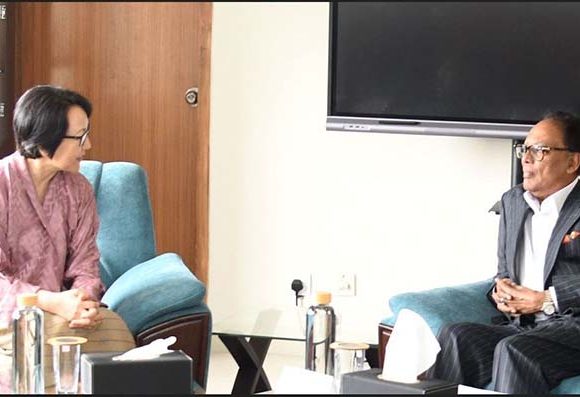 প্রযুক্তি বিনিময় এবং ডিজিটাল সেবা উন্নয়ন