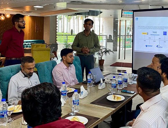 মানুষের জীবনযাত্রাকে আরও সহজ ও স্বাচ্ছন্দ্যময় করতে প্রযুক্তিনির্ভর সেবা নিয়ে কাজ করছে বি-ট্র্যাক