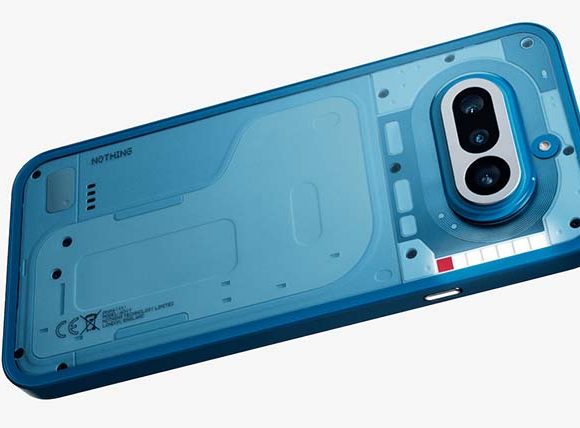 কার্ল পেই ২০২০ সালে নাথিং প্রতিষ্ঠা করেন