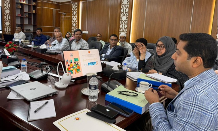 ববি হাজ্জাজ বলেন, একটি সমন্বিত ডিজিটাল এডুকেশন ইকোসিস্টেম গড়ে তুলতে হবে