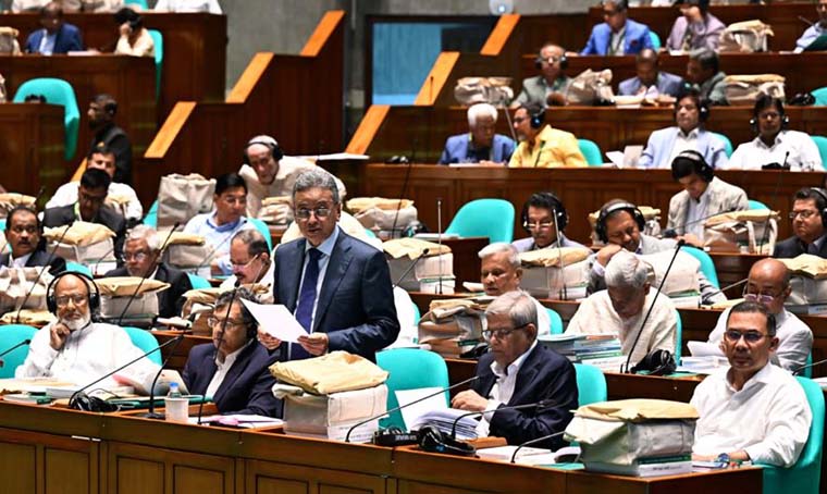 বাজেট বক্তৃতায় অর্থমন্ত্রী
