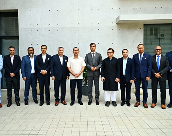 আগামী পাঁচ বছরে বাংলাদেশে আরও ৫ বিলিয়ন মার্কিন ডলার বিনিয়োগ