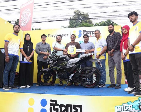 ‘পেওনিয়ার টু উপায়’ ও ‘অ্যাড মানি’