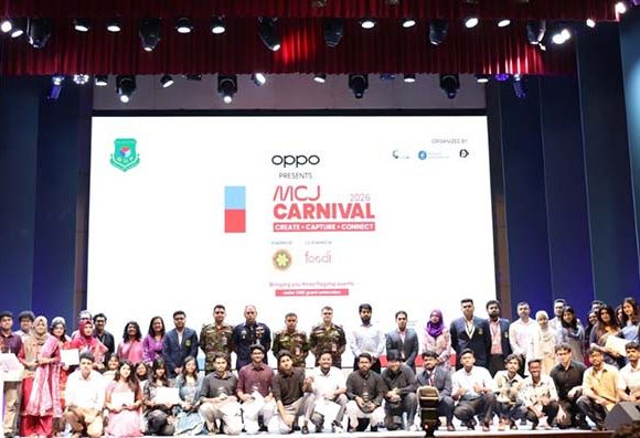 স্ফূরণ ৬.০-এ সৃজনশীল ভাবনা বিনিময় এবং ভিজ্যুয়াল প্রকাশ